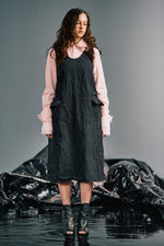Load image into Gallery viewer, Froncé Réglable Chambermaid Dress
