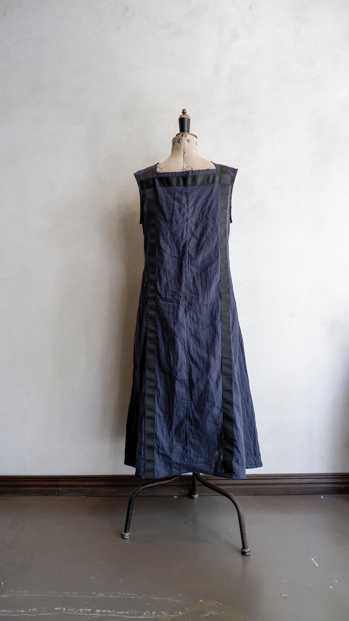 Sleeveless Apiary Dress