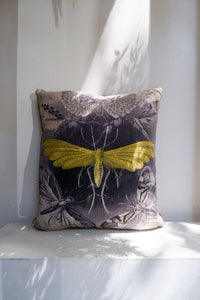 Hoponit Haeckel Tineida Collection Yellow Moth Cotton Cushion