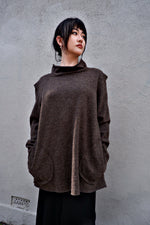 Load image into Gallery viewer, Wool Raglan Sweater
