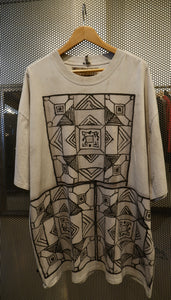 OCTGRDISGYP300 Oversized Cotton Tee Grey Distressed Treatment Gypset