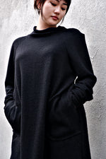 Load image into Gallery viewer, Wool Raglan Sweater
