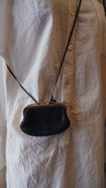 Load image into Gallery viewer, Vintage Leather Purse
