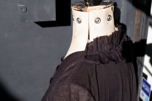Frillneck Top