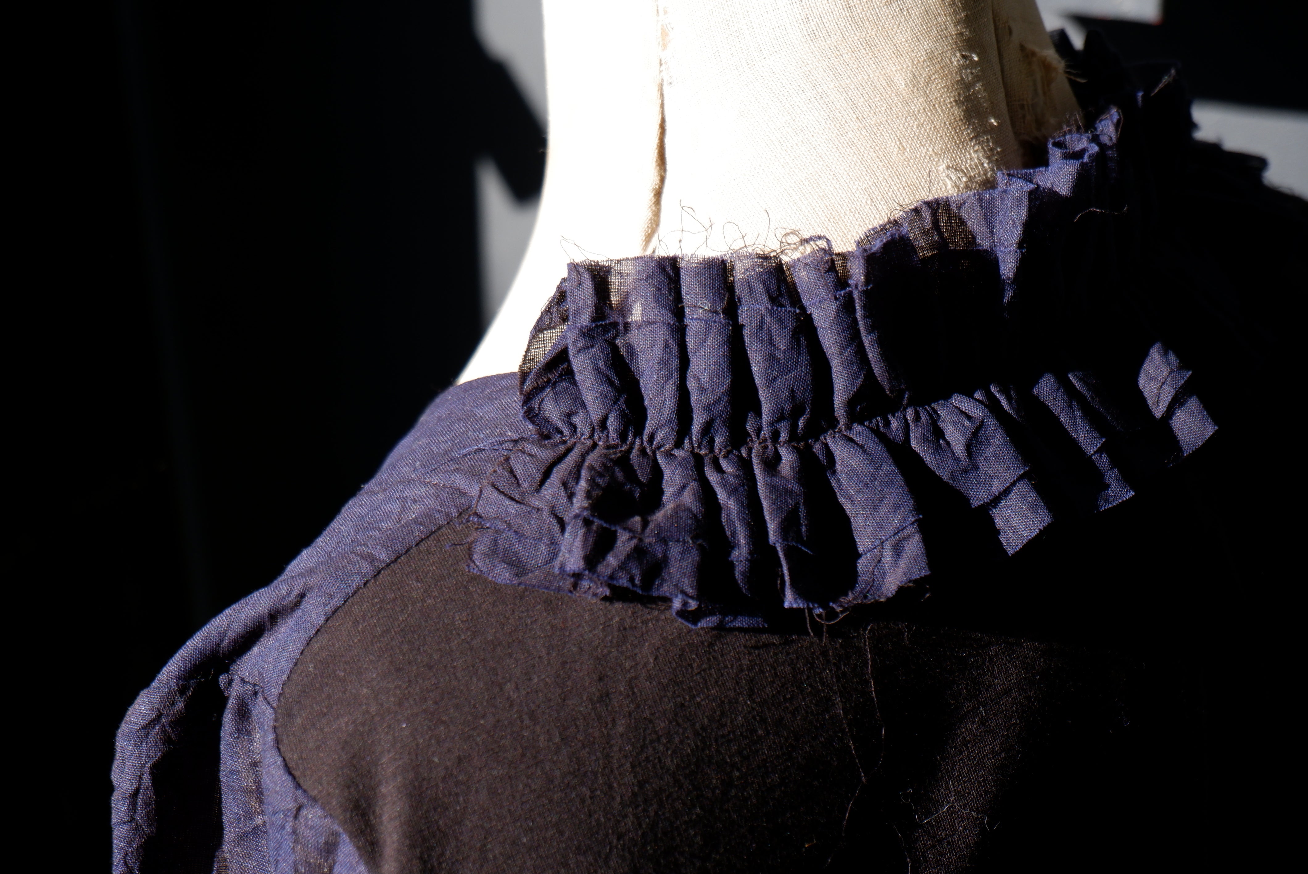 Frillneck Top