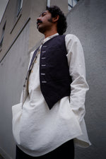 Load image into Gallery viewer, Reversible Classic Vest
