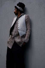Load image into Gallery viewer, Reversible Classic Vest
