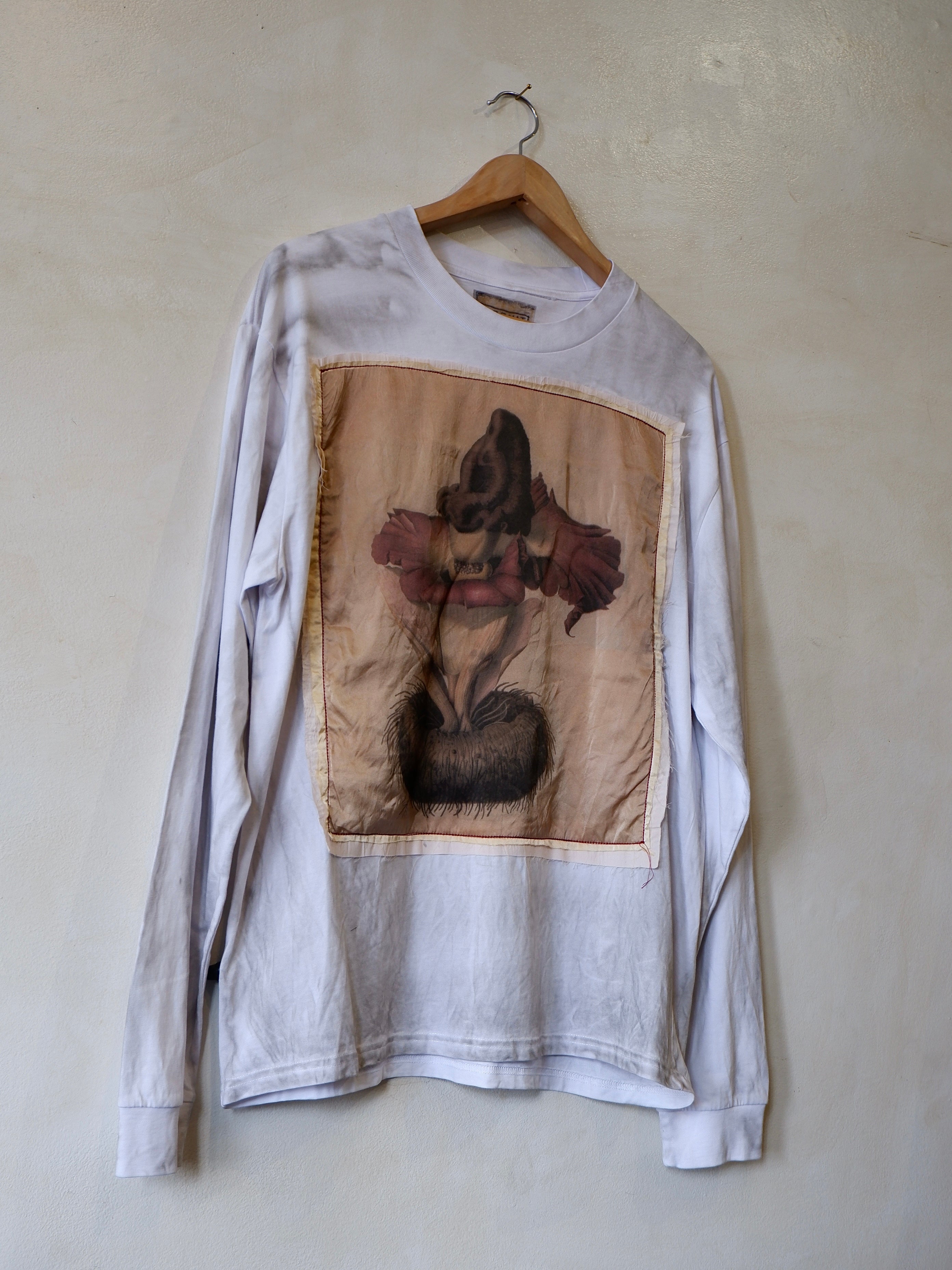 CSKTLSTDISKBAMCR60 KARL BLUME AMORPHOPHALLUS DISTRESSED TEE CREAM SILK