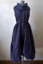 Load image into Gallery viewer, Hirsch Dress
