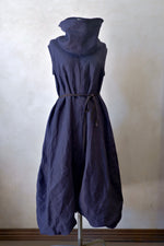 Load image into Gallery viewer, Hirsch Dress
