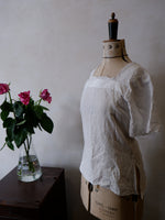 Load image into Gallery viewer, Capped Sleeve Square Neck Top
