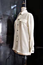 Load image into Gallery viewer, Woollen Gauze Open Collar Shirt
