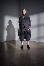 Load image into Gallery viewer, Cocoon Quilted Cape
